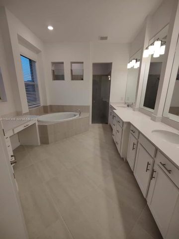 5508 W Whistling Straights CT 508, Ave Maria, FL 34142