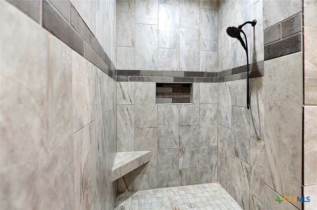 1309 E Street, Floresville, TX 78114