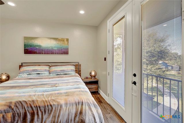 1309 E Street, Floresville, TX 78114