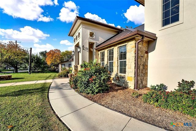 1309 E Street, Floresville, TX 78114