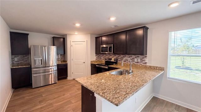 800 Maduro Way, Mcdonough, GA 30253
