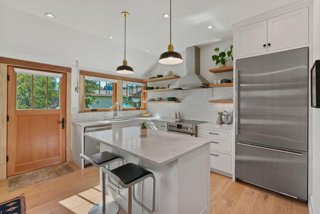 827 NW Delaware Avenue, Bend, OR 97703