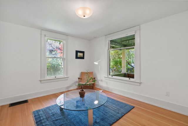 827 NW Delaware Avenue, Bend, OR 97703