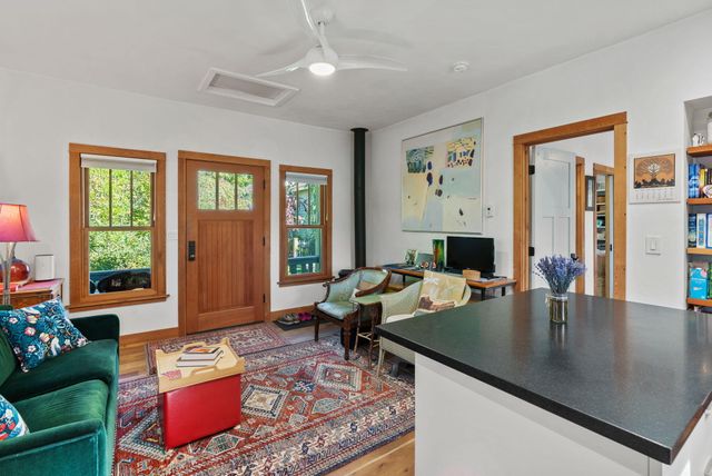 827 NW Delaware Avenue, Bend, OR 97703