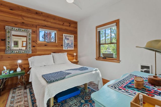 827 NW Delaware Avenue, Bend, OR 97703