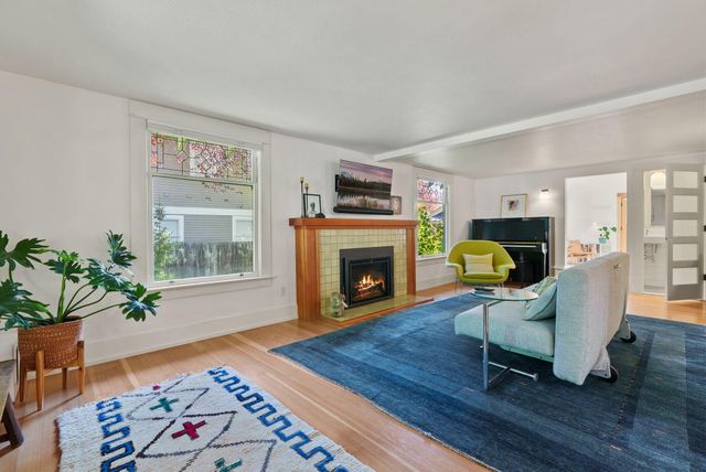 827 NW Delaware Avenue, Bend, OR 97703