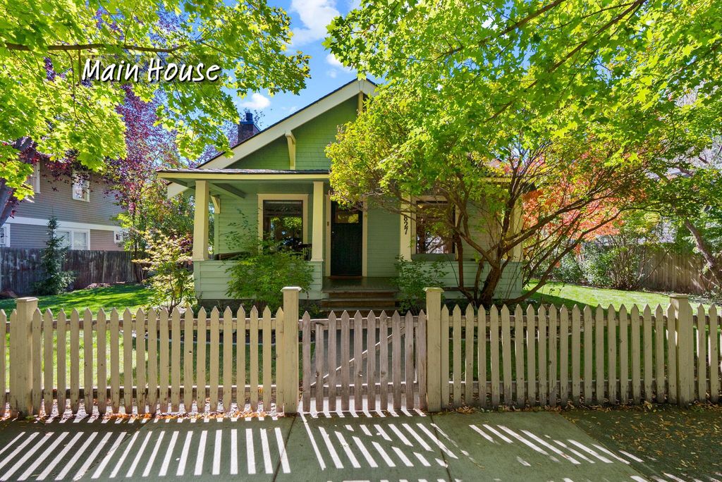 827 NW Delaware Avenue, Bend, OR 97703