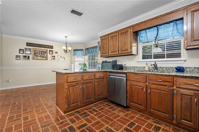 2270 Moss Creek Court, Mobile, AL 36695