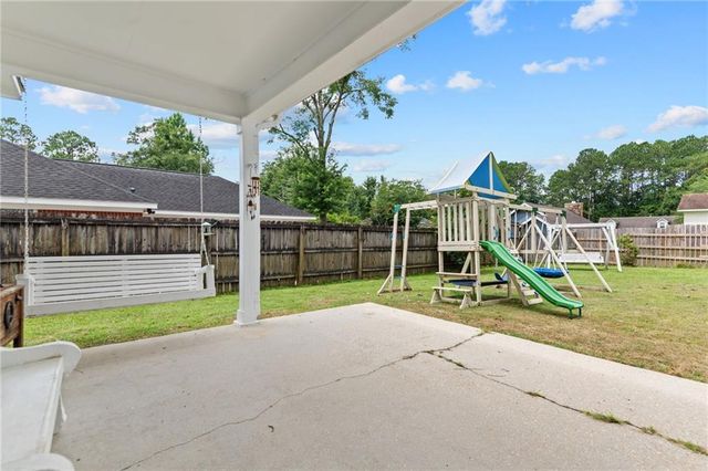 2270 Moss Creek Court, Mobile, AL 36695