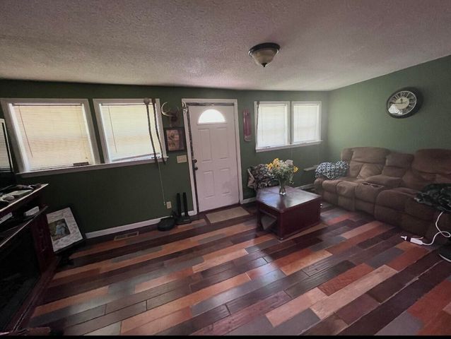 4062 Corinth Road, La Fayette, GA 30728