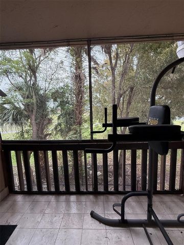 425 W Park Dr 9, Miami, FL 33172