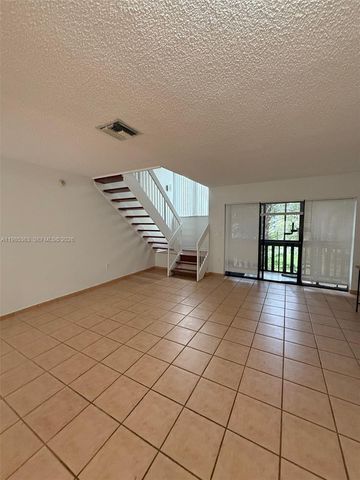 425 W Park Dr 9, Miami, FL 33172