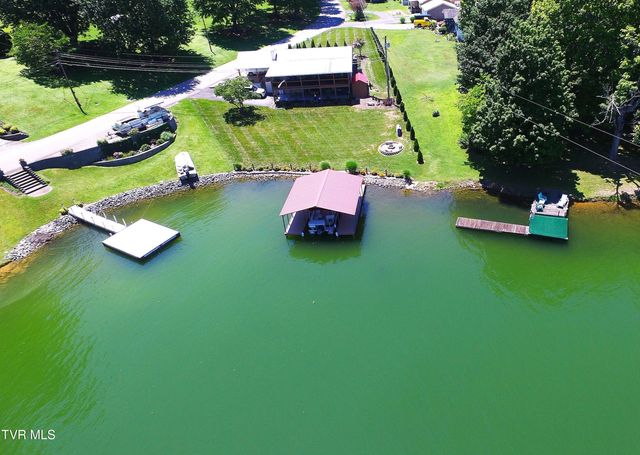 400 Baywood Drive, Piney Flats, TN 37686