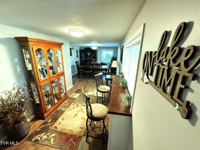 400 Baywood Drive, Piney Flats, TN 37686