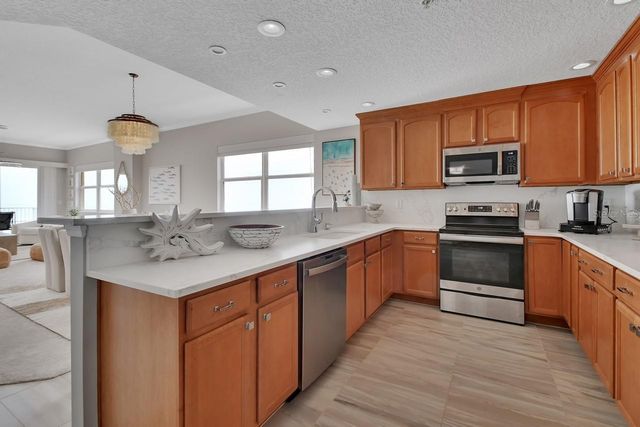 1705 S ATLANTIC AVENUE 304, New Smyrna Beach, FL 32169