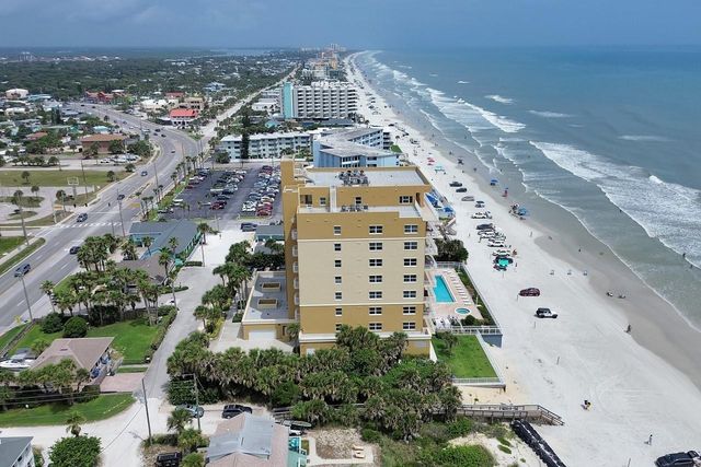 1705 S ATLANTIC AVENUE 304, New Smyrna Beach, FL 32169