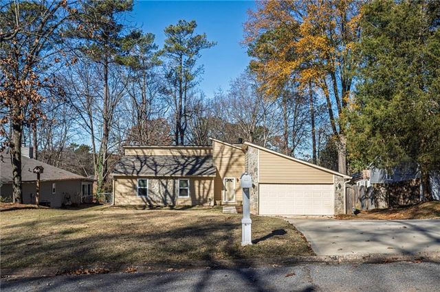 3889 Smokemist Trace, Lawrenceville, GA 30044