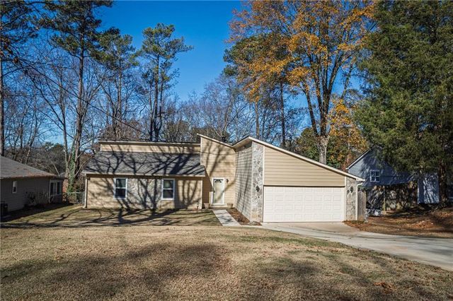 3889 Smokemist Trace, Lawrenceville, GA 30044