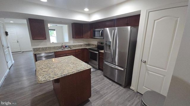 49 DARIEN DR, Bunker Hill, WV 25413