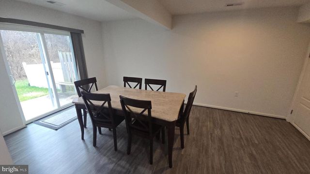 49 DARIEN DR, Bunker Hill, WV 25413