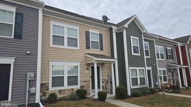 49 DARIEN DR, Bunker Hill, WV 25413