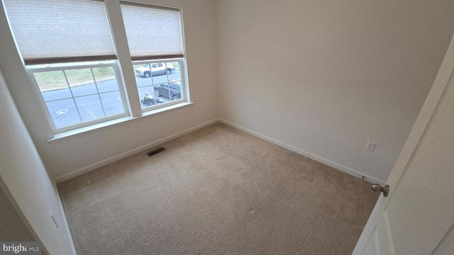 49 DARIEN DR, Bunker Hill, WV 25413