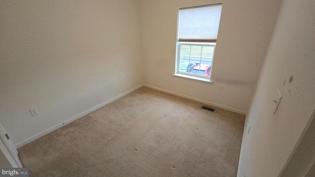 49 DARIEN DR, Bunker Hill, WV 25413