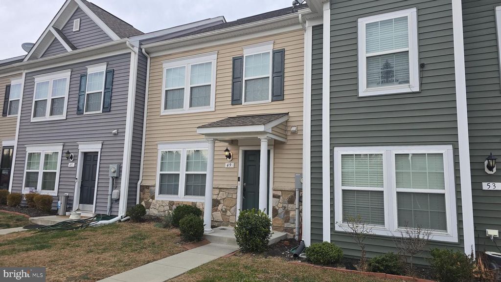 49 DARIEN DR, Bunker Hill, WV 25413