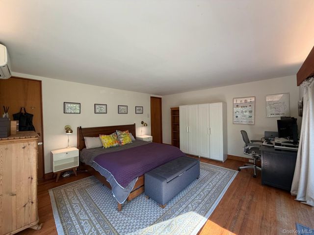 78 Shadom Lane, East Hampton, NY 11937