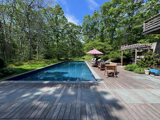 78 Shadom Lane, East Hampton, NY 11937