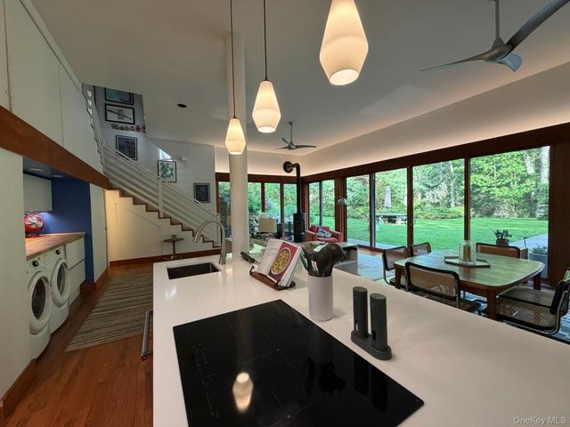 78 Shadom Lane, East Hampton, NY 11937