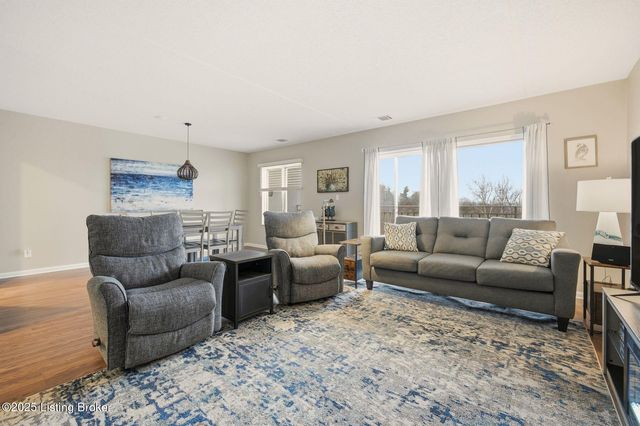 5100 US Hwy 42 614, Louisville, KY 40241