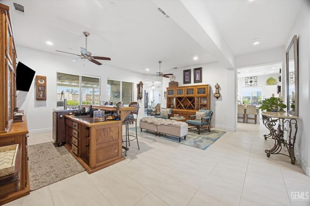 9106 Del Palma Drive, Bakersfield, CA 93314