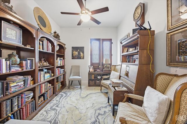 9106 Del Palma Drive, Bakersfield, CA 93314