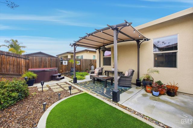 9106 Del Palma Drive, Bakersfield, CA 93314