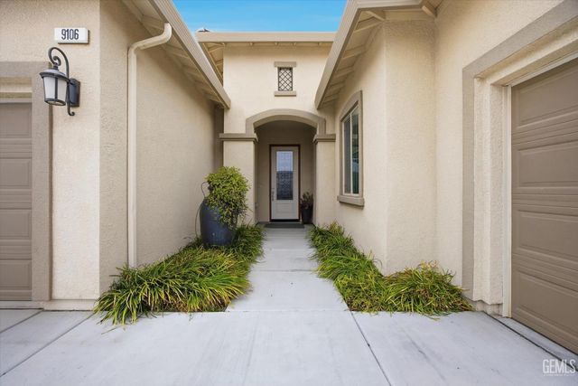 9106 Del Palma Drive, Bakersfield, CA 93314