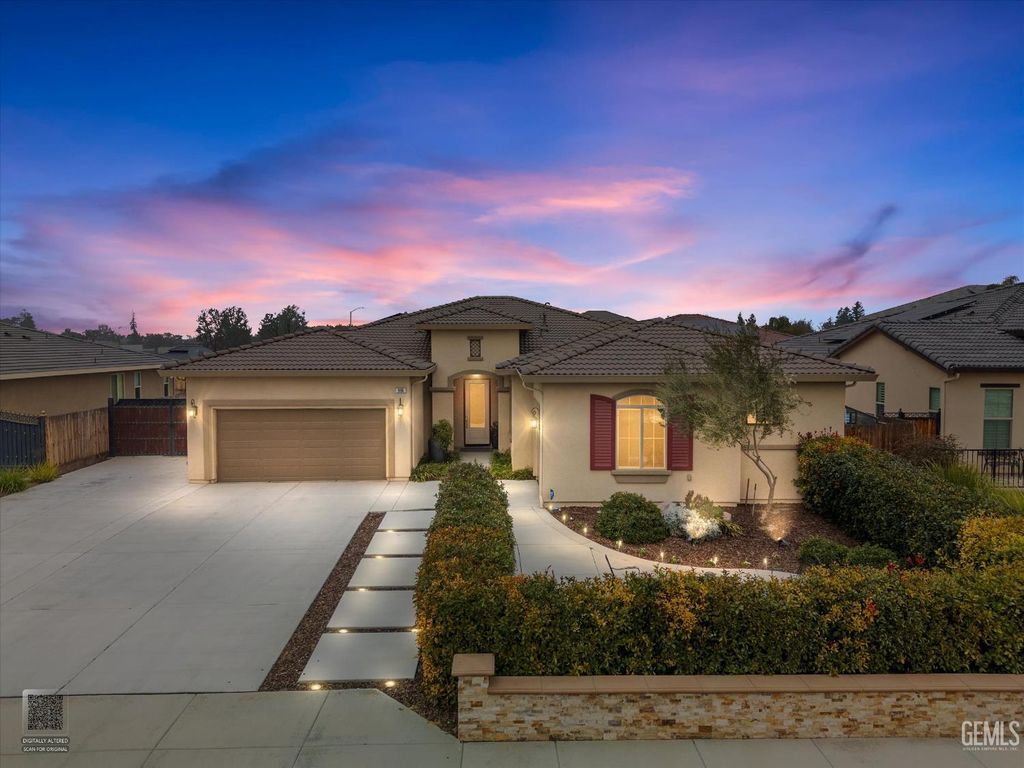 9106 Del Palma Drive, Bakersfield, CA 93314