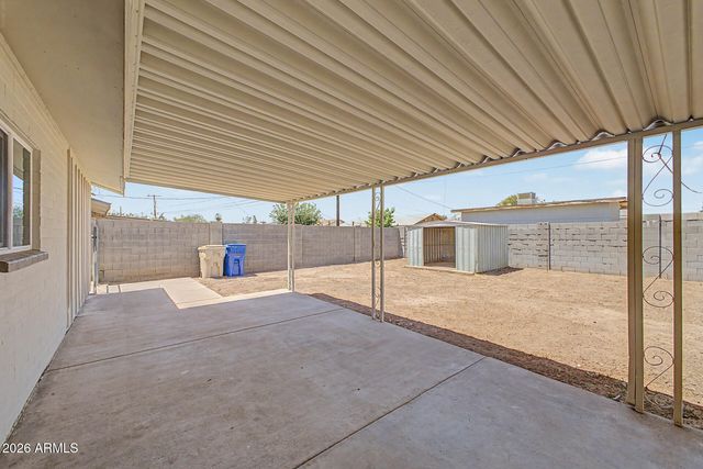 6124 W KEIM Drive, Glendale, AZ 85301