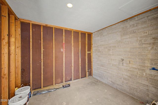 6124 W KEIM Drive, Glendale, AZ 85301