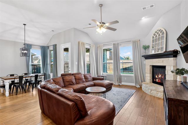 2104 Artesia Boulevard, Prosper, TX 75078