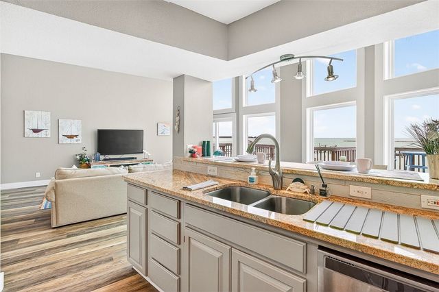 1012 Bayshore, Ingleside On The Bay, TX 78362