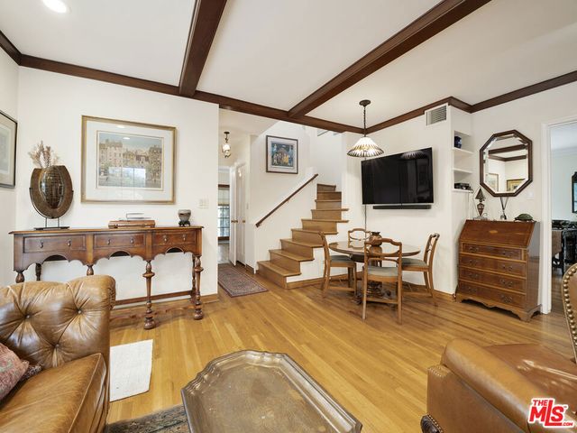 13438 Valley Vista Boulevard, Sherman Oaks, CA 91423