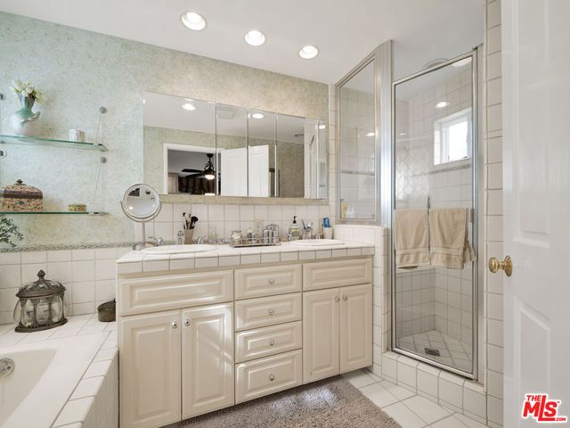 13438 Valley Vista Boulevard, Sherman Oaks, CA 91423