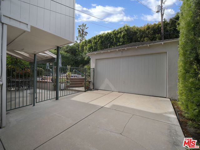 13438 Valley Vista Boulevard, Sherman Oaks, CA 91423