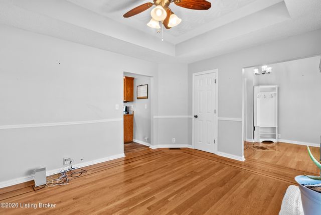 159 Darby Dan Cir, Mt Washington, KY 40047