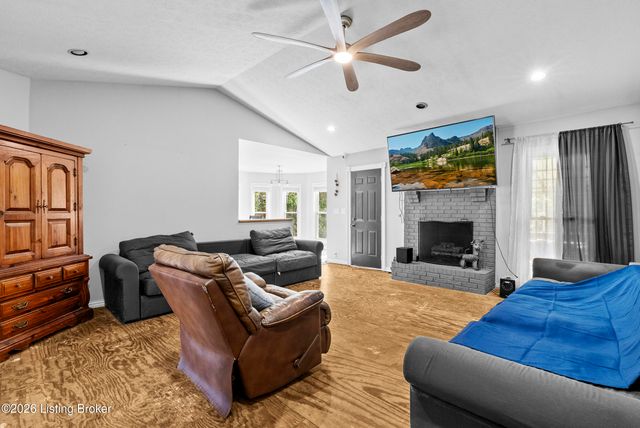 159 Darby Dan Cir, Mt Washington, KY 40047