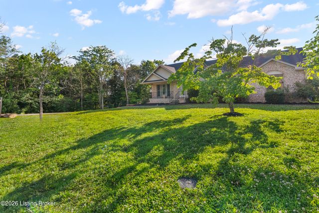 159 Darby Dan Cir, Mt Washington, KY 40047