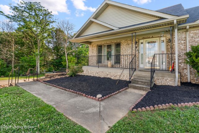 159 Darby Dan Cir, Mt Washington, KY 40047