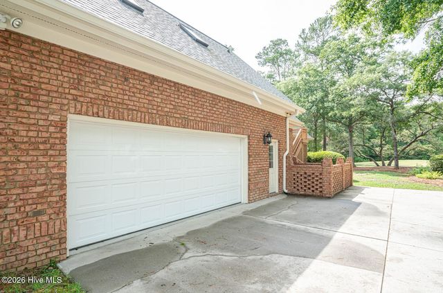 79 Windsor Circle SW, Ocean Isle Beach, NC 28469