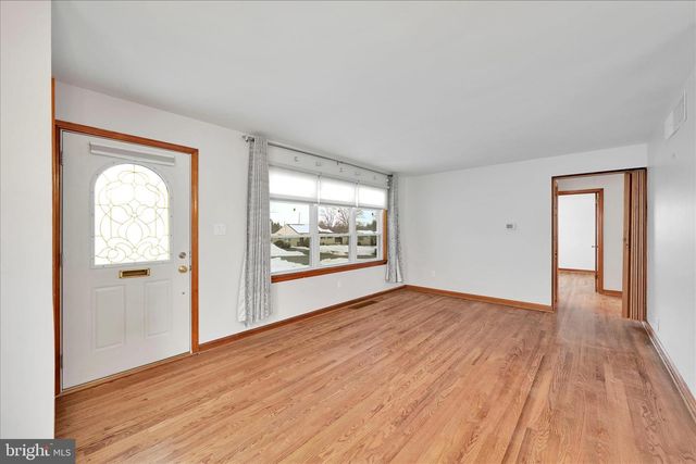 530 N MOUNT JOY ST, Elizabethtown, PA 17022